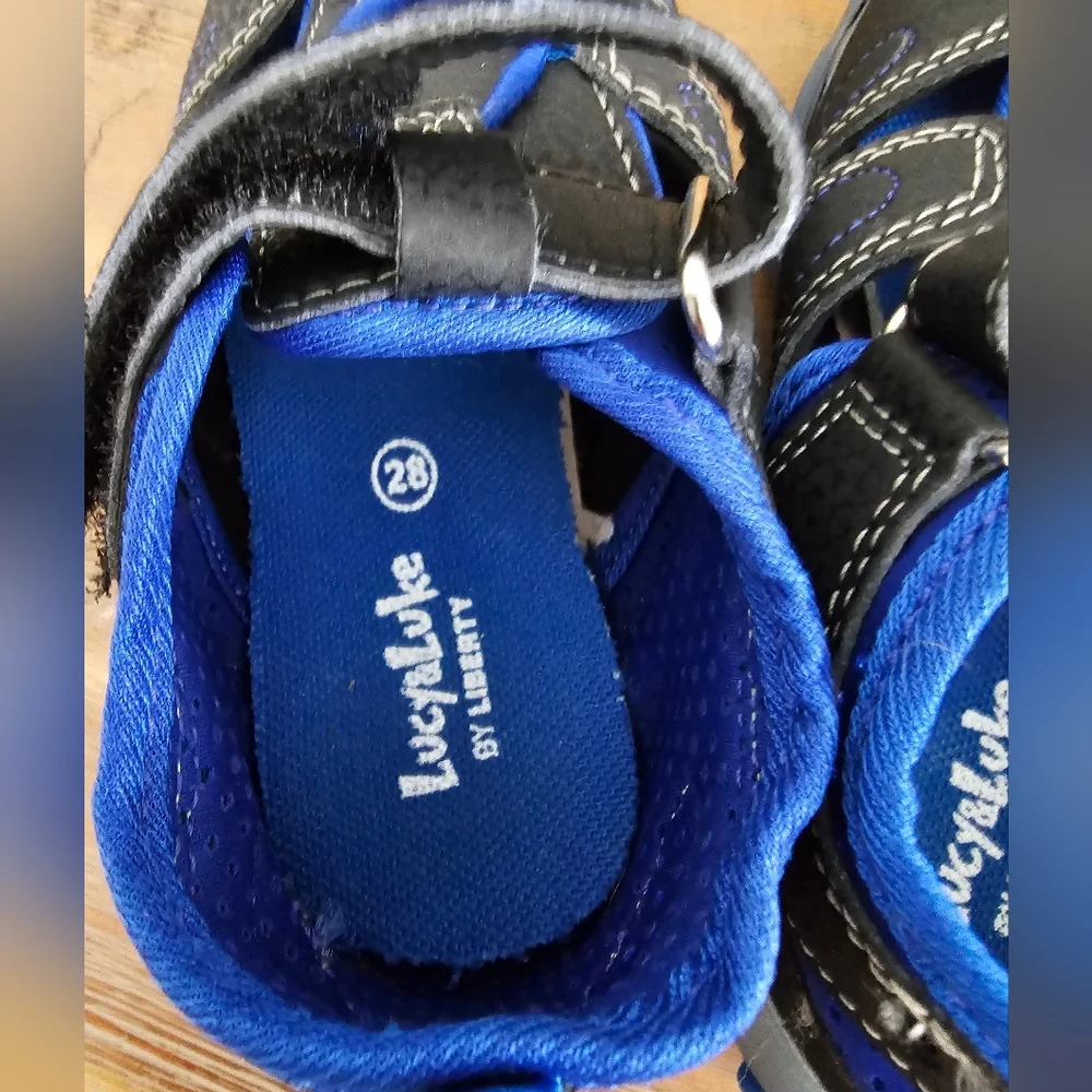 LUCY & LUKE by Libery Scooby 4 Boys Blue Closed Toe Sandals, Shoes